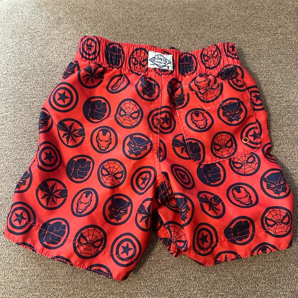 Red Marvel toddler swim trunks - Picture 2 of 3